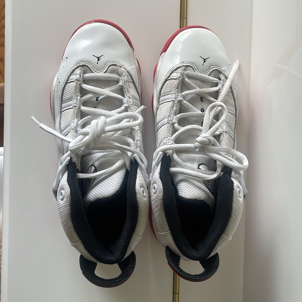 Jordans 6 Rings big kid size 2.5 (7-8 years old) - Picture 4 of 8